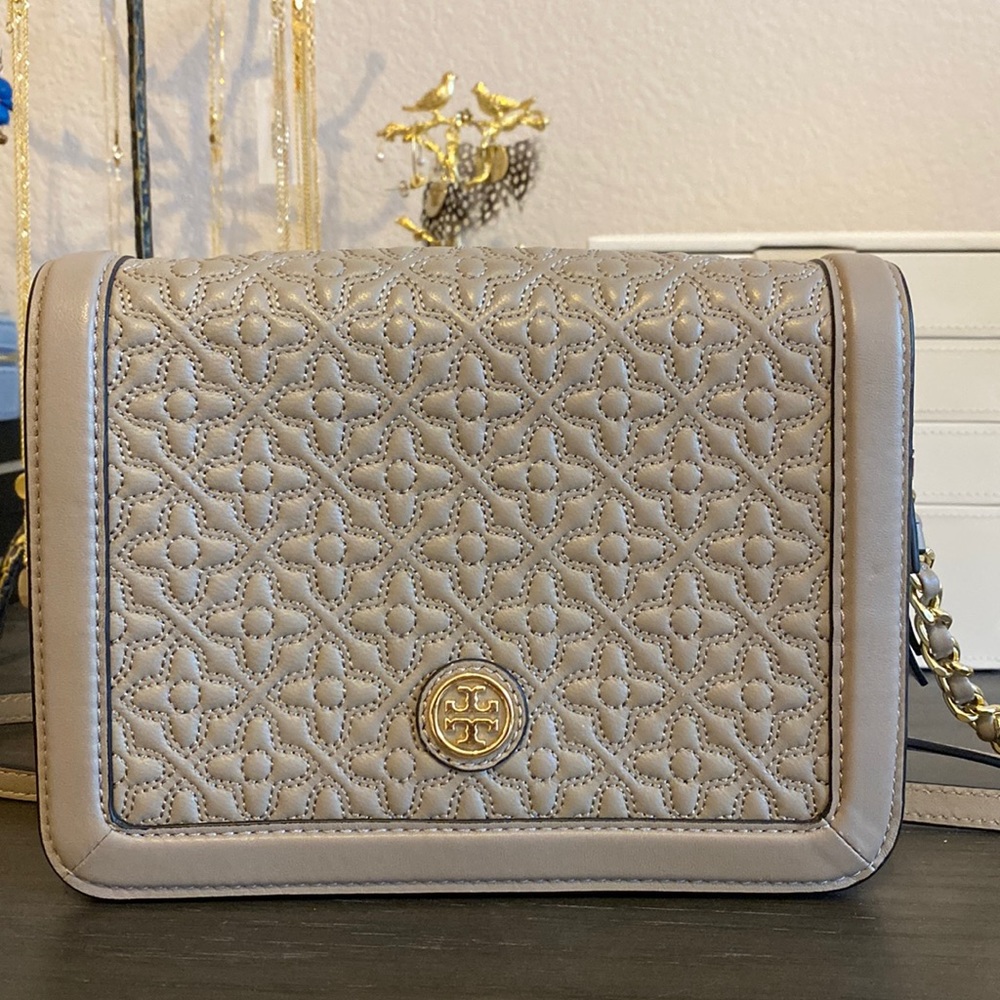 Tory Burch Wallet on chain